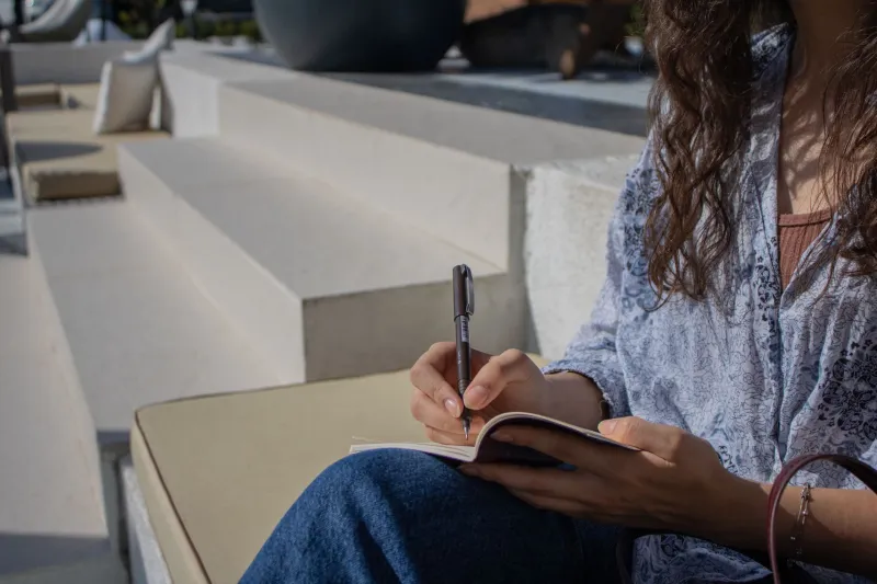 How the Best Storytellers Make You Feel Like You Already Know Them: 5 Techniques to Make Your Personal Brand Impossible to Forget